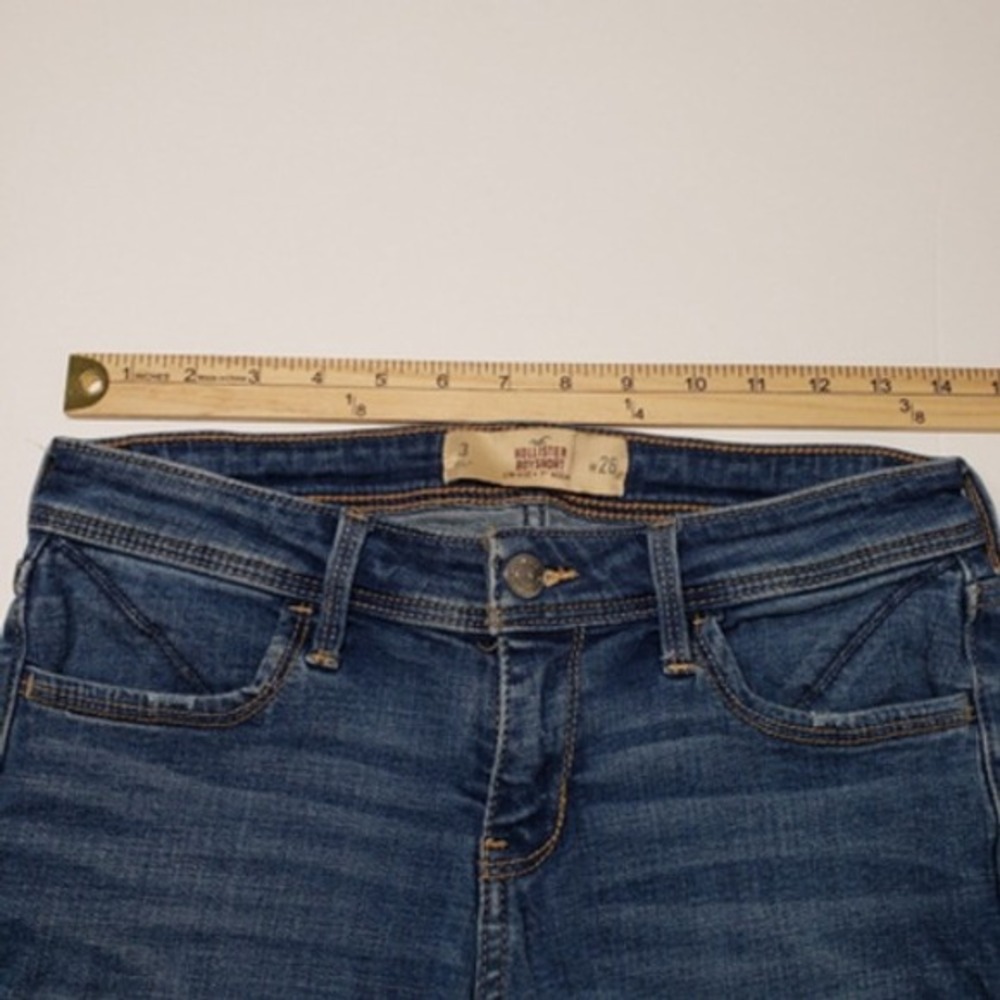 Hollister Low Rise Denim Shorts Womens 3 W26 Blue Cuffed Distressed Medium Wash - Picture 4 of 14
